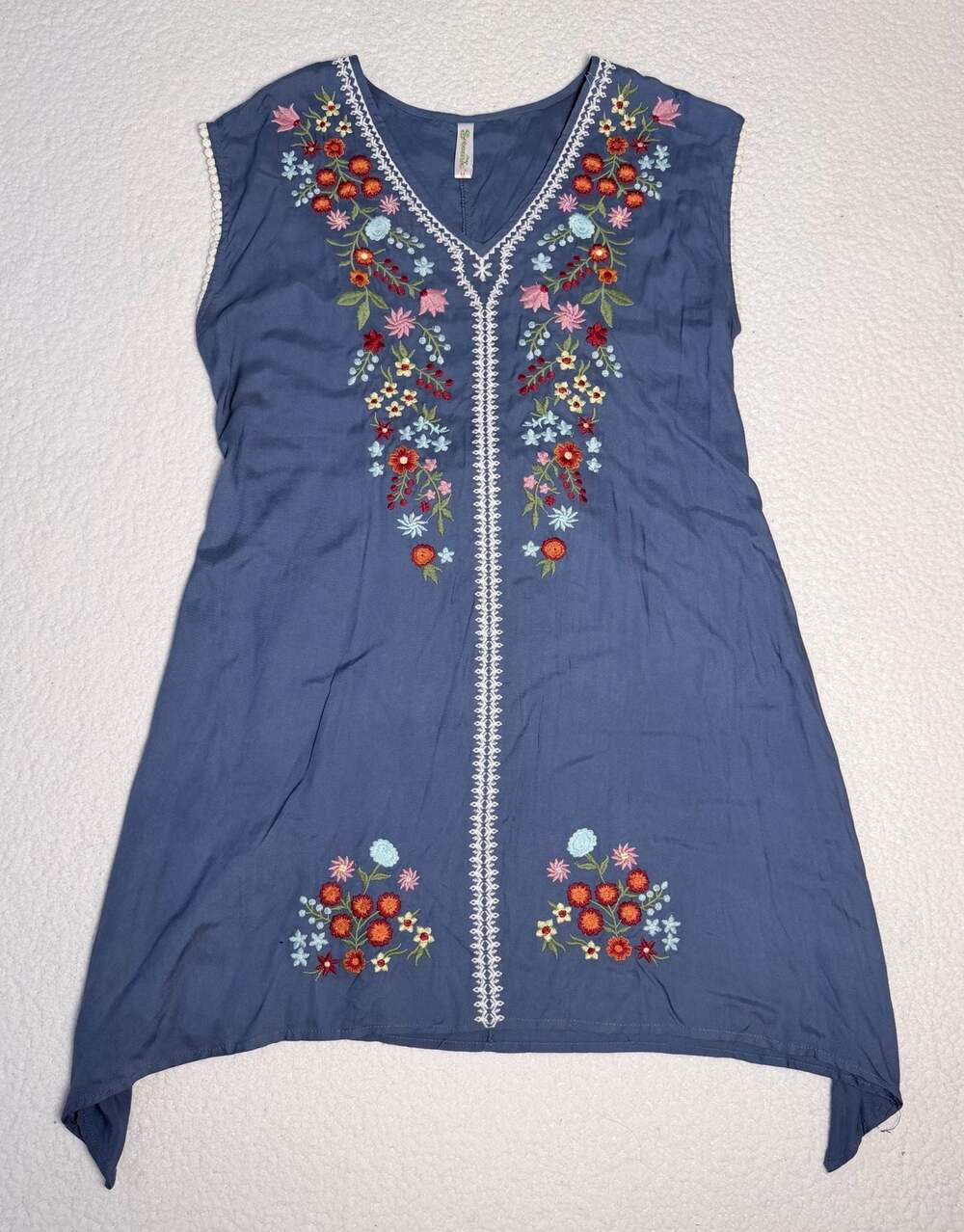 Shoreline Blue Embroidered Floral Sleeveless Sharkbite Hem Tunic Dress Size M